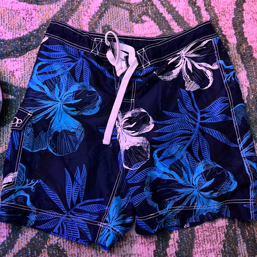 Men’s swim shorts size 32.